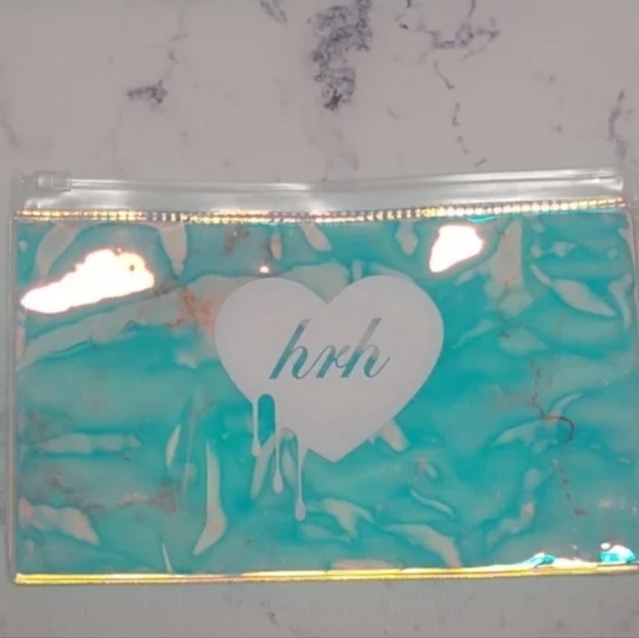 HRH COLLECTION WATCHFUL HEART Velvet Choker Necklace - Picture 6 of 6